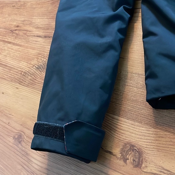 Women’s Winter Jacket 💙💚💛🕸️ - Picture 4 of 13